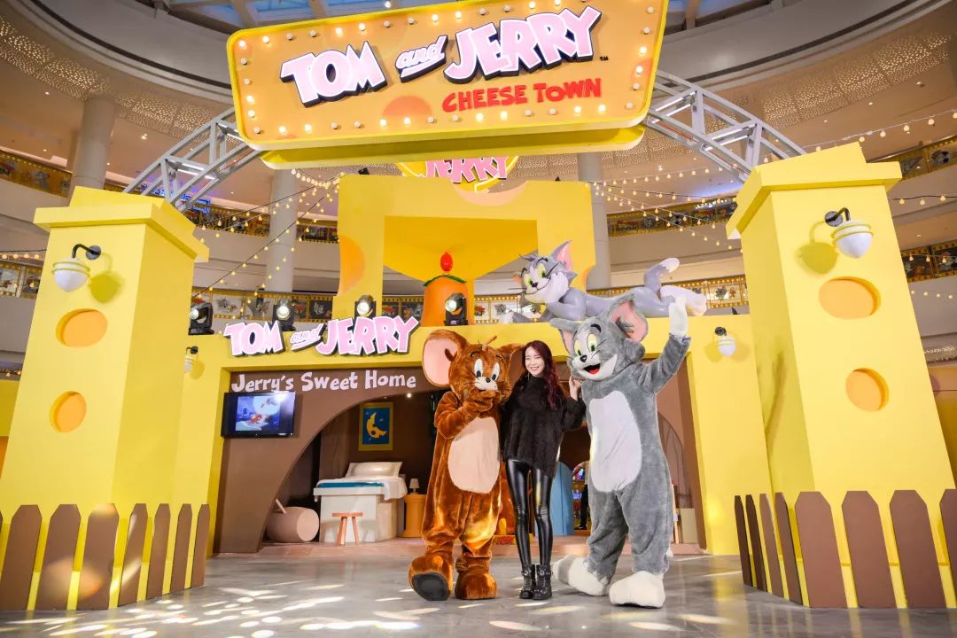 去萬菱匯的商場(chǎng)美陳找TOM & JERRY嘮嘮嗑聊聊兒時(shí)純真吧 - 第4張 - 會(huì)展活動(dòng)策劃CCASY.COM 去萬菱匯的商場(chǎng)美陳找TOM & JERRY嘮嘮嗑聊聊兒時(shí)純真吧 - 第4張