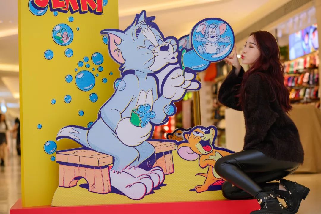 去萬菱匯的商場(chǎng)美陳找TOM & JERRY嘮嘮嗑聊聊兒時(shí)純真吧 - 第8張 - 會(huì)展活動(dòng)策劃CCASY.COM 去萬菱匯的商場(chǎng)美陳找TOM & JERRY嘮嘮嗑聊聊兒時(shí)純真吧 - 第8張