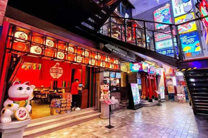 國潮風(fēng)街區(qū)展覽活動首次換新，新版視覺打卡效果更佳｜國潮范這么閃