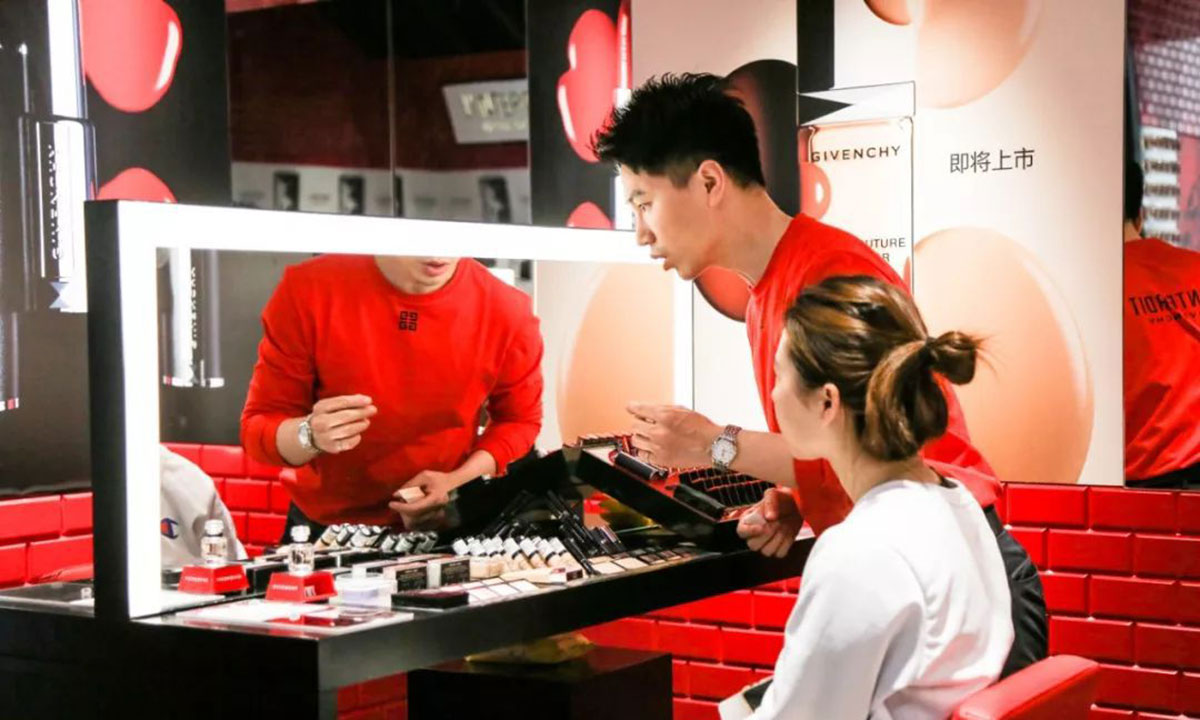 紀梵希這個美妝快閃店策劃的那是滿滿的黑科技??！