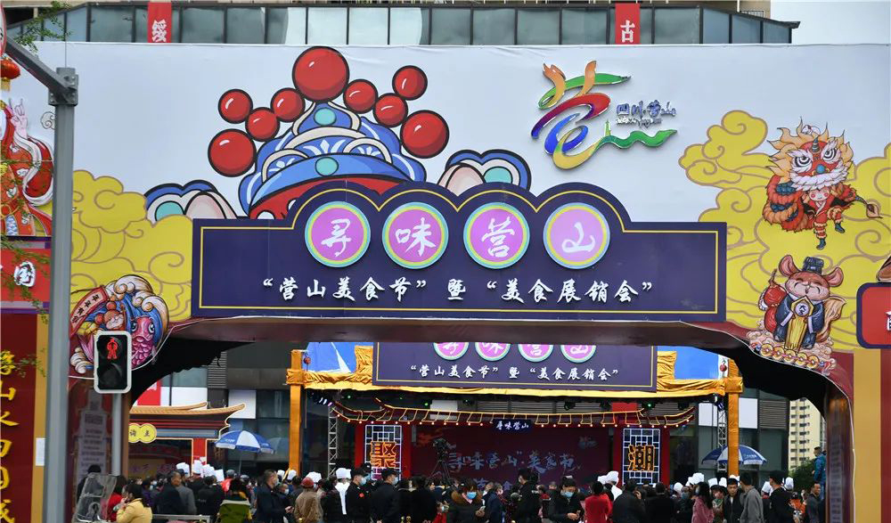 美食節(jié)活動開始了，策劃的一個個美食攤位簡直就是吃貨們的愛