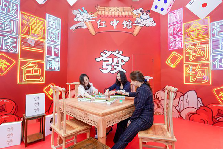 ASC青春正紅快閃活動(dòng)策劃用葡萄酒擁抱了潮文化，非一般視覺！