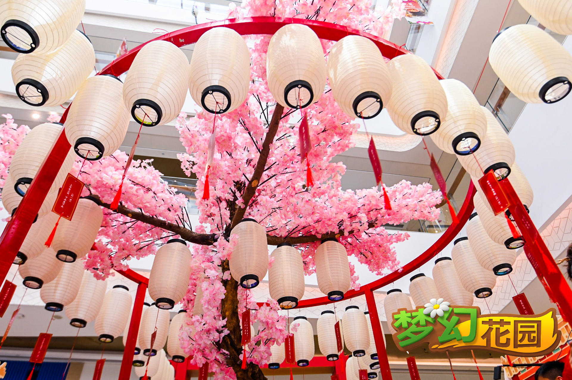 《夢幻花園》御花園春日游園會活動策劃九大區(qū)域，玩法過癮趣味十足