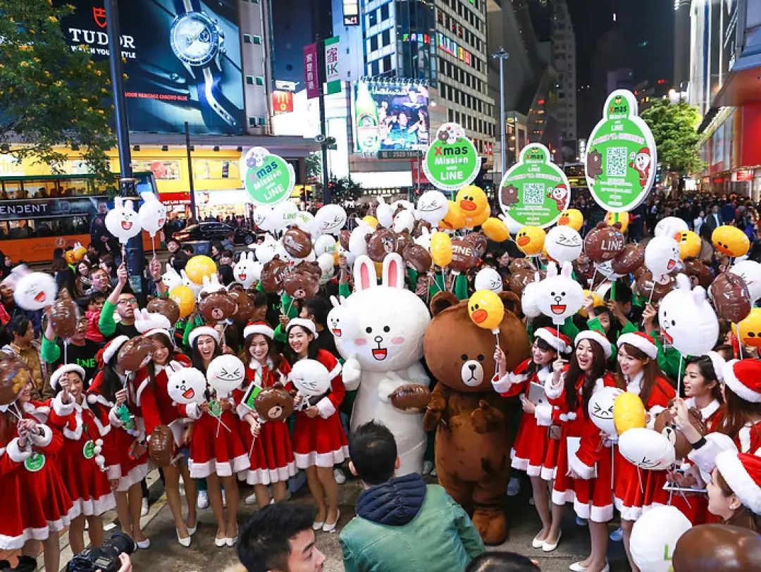 通訊軟件LINE這波圣誕營銷活動(dòng)策劃創(chuàng)下了驚人的下載量 - 第16張 - 會(huì)展活動(dòng)策劃CCASY.COM 通訊軟件LINE這波圣誕營銷活動(dòng)策劃創(chuàng)下了驚人的下載量 - 第16張