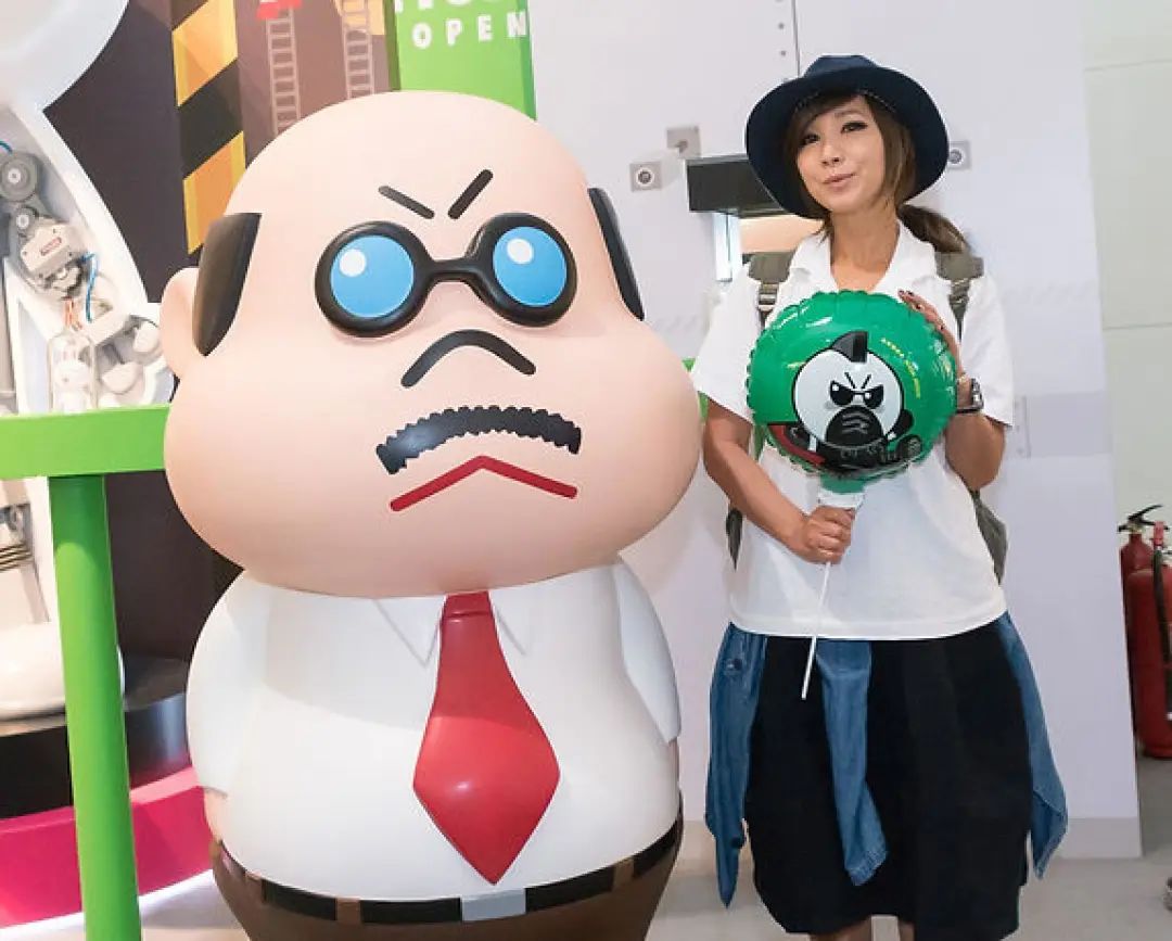 通訊軟件LINE這波圣誕營銷活動(dòng)策劃創(chuàng)下了驚人的下載量 - 第5張 - 會(huì)展活動(dòng)策劃CCASY.COM 通訊軟件LINE這波圣誕營銷活動(dòng)策劃創(chuàng)下了驚人的下載量 - 第5張