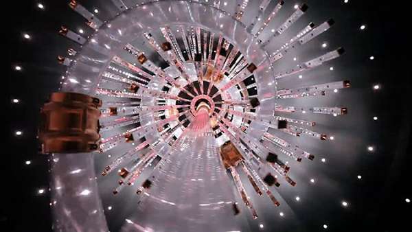 圣誕美陳變成了許愿森林，仿佛逃進(jìn)了一片神奇的林地