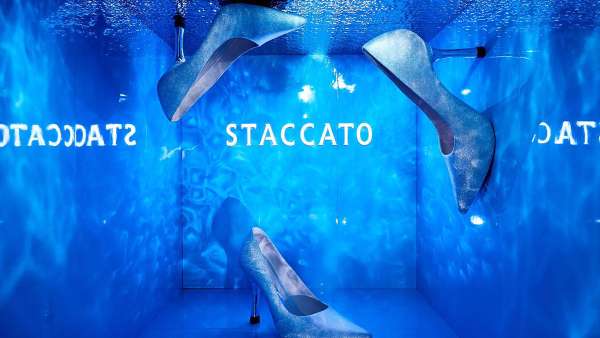 破次元水晶密室的快閃店展覽活動(dòng)，神秘人魚色打造了奇趣夢(mèng)幻場(chǎng)景