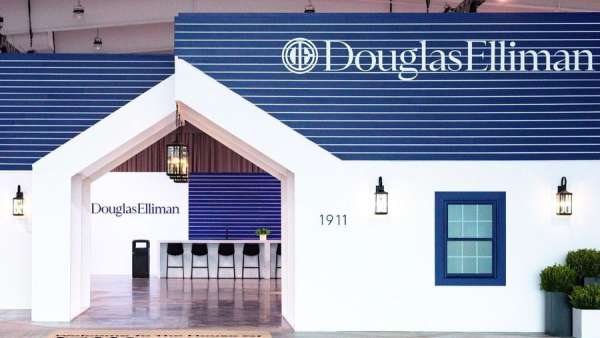 地產(chǎn)峰會活動策劃了一場家居的體驗式峰會現(xiàn)場，酷！