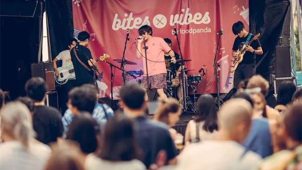 空腹熊貓吃貨節(jié)活動(dòng)策劃堪稱一場大型的街頭美食派對(duì)