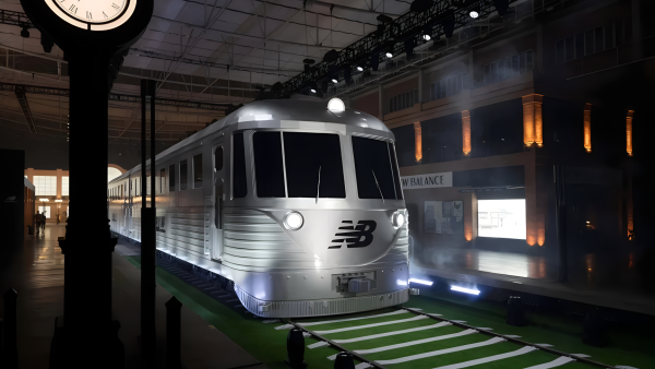 New Balance“匠步新行”品牌百年特展活動策劃串聯(lián)了不同時代印記