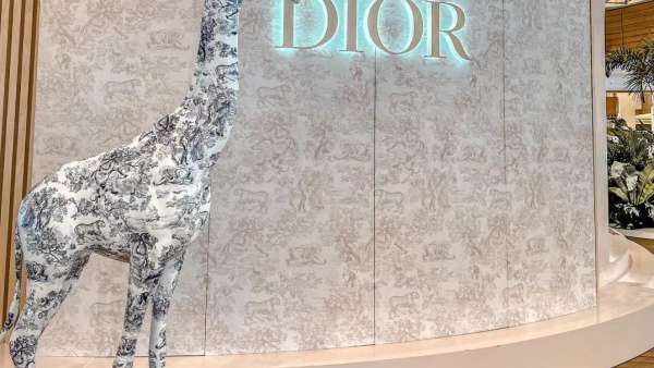 迪奧Summer Dioriviera快閃活動策劃每個細節(jié)都精心設(shè)計