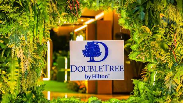 希爾頓花園酒店&希爾頓逸林酒店投資峰會活動策劃甚是繁“花”似錦